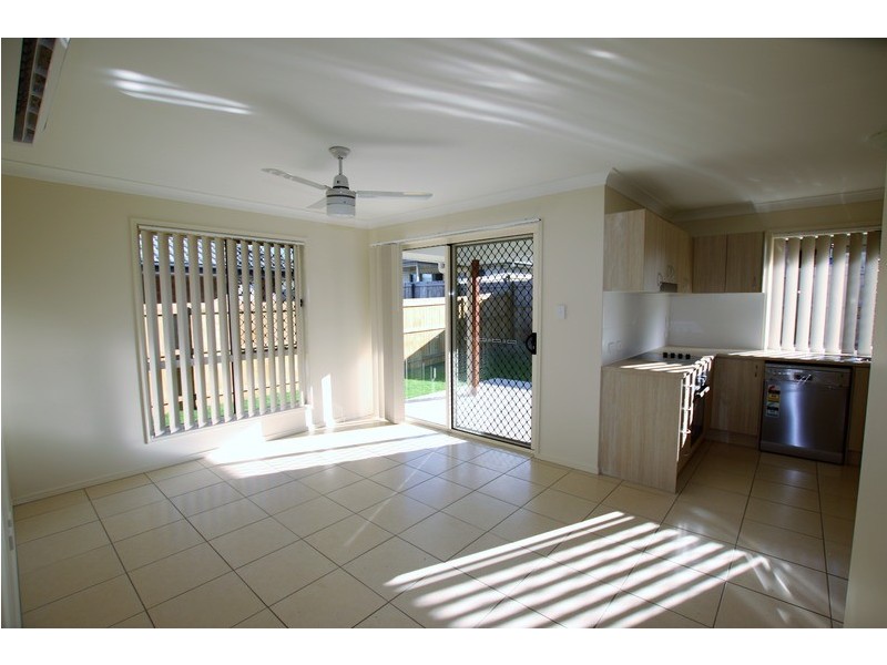 5a Lockyer Place, Crestmead QLD 4132