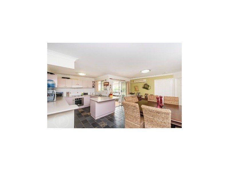 19 Highbury Drive, Crestmead QLD 4132