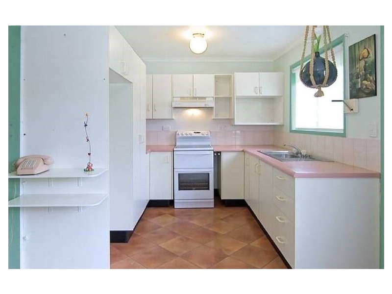 27 Coach Street, Slacks Creek QLD 4127