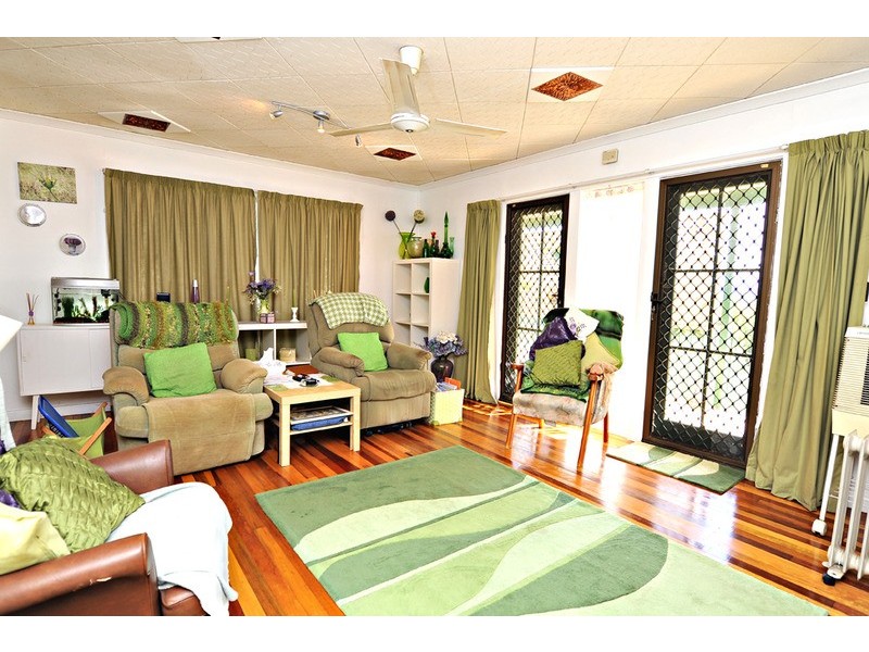 60 Radcliffe Road, Allandale QLD 4310