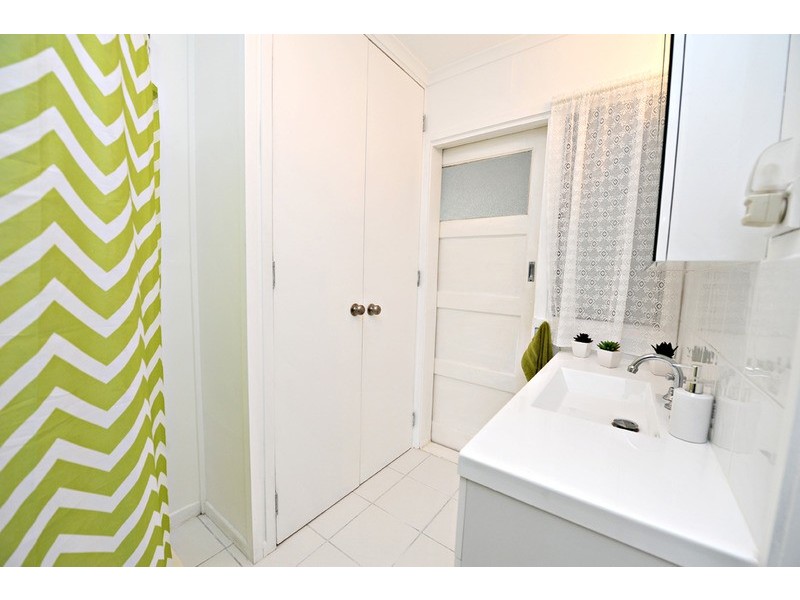 60 Radcliffe Road, Allandale QLD 4310