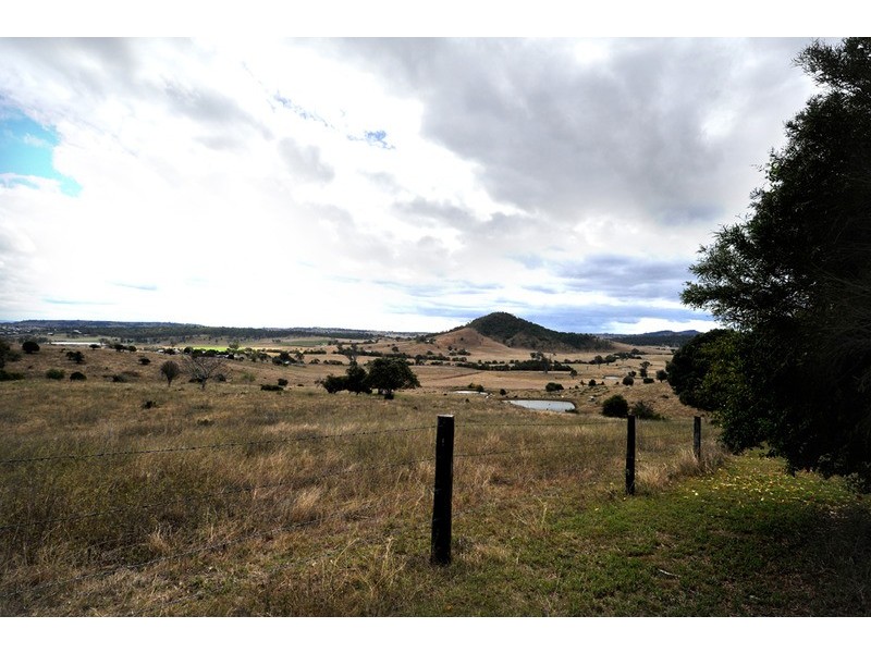 60 Radcliffe Road, Allandale QLD 4310