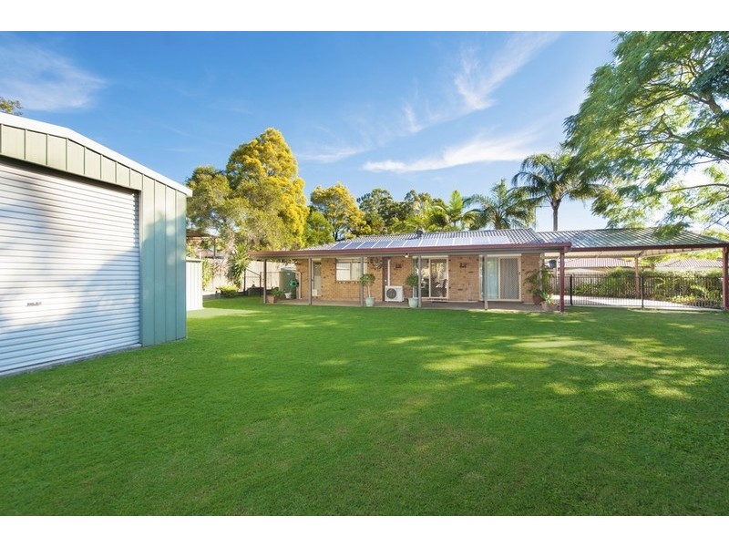 18 Eli Court, Hillcrest QLD 4118