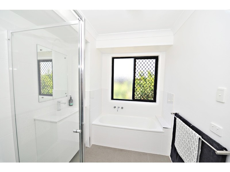 2 Salwood Place, Beenleigh QLD 4207