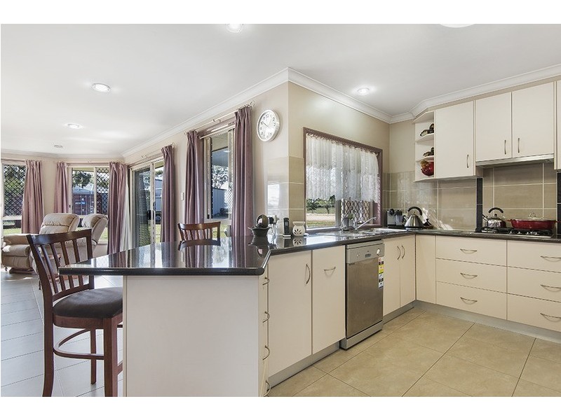 9 Leslie Lane, Hendon QLD 4362