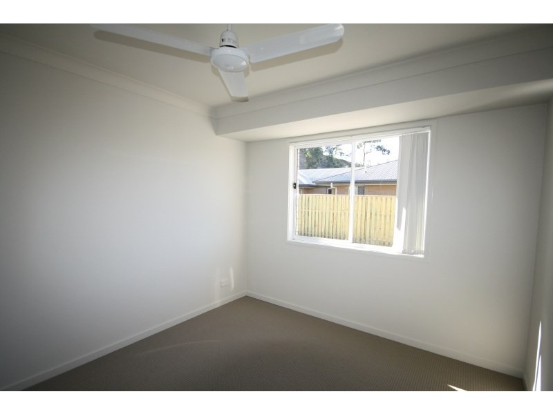 1/18 Bahrs Point Drive, Bahrs Scrub QLD 4207