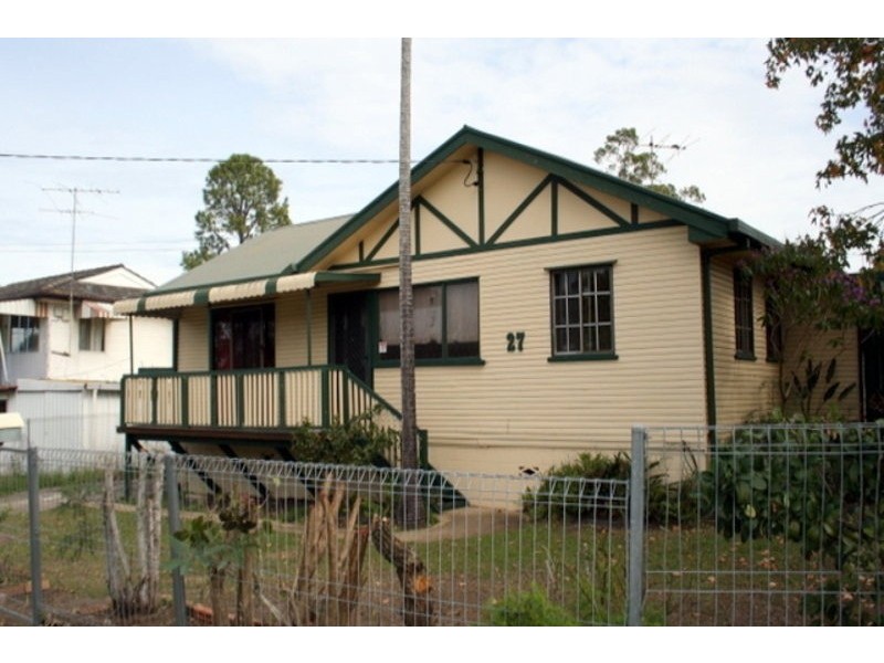 27 Mayes Avenue, Woodridge QLD 4114