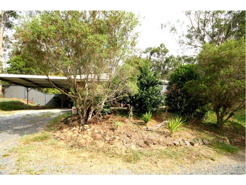 181A Brushwood Crescent, Cedar Grove QLD 4285