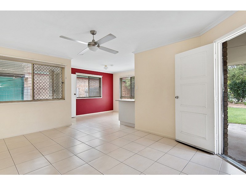 15 Carlton Close, Bethania QLD 4205