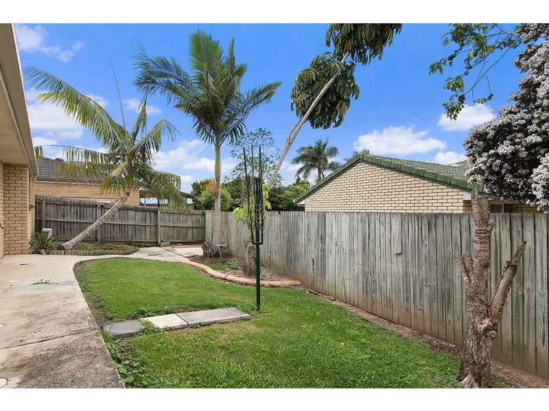 15 Carlton Close, Bethania QLD 4205