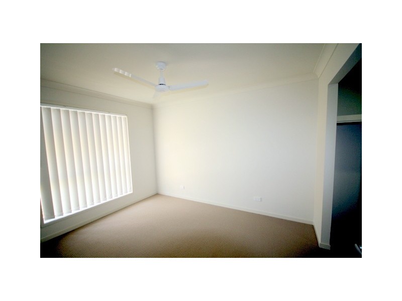 3/8 Bindarri Close, Waterford QLD 4133