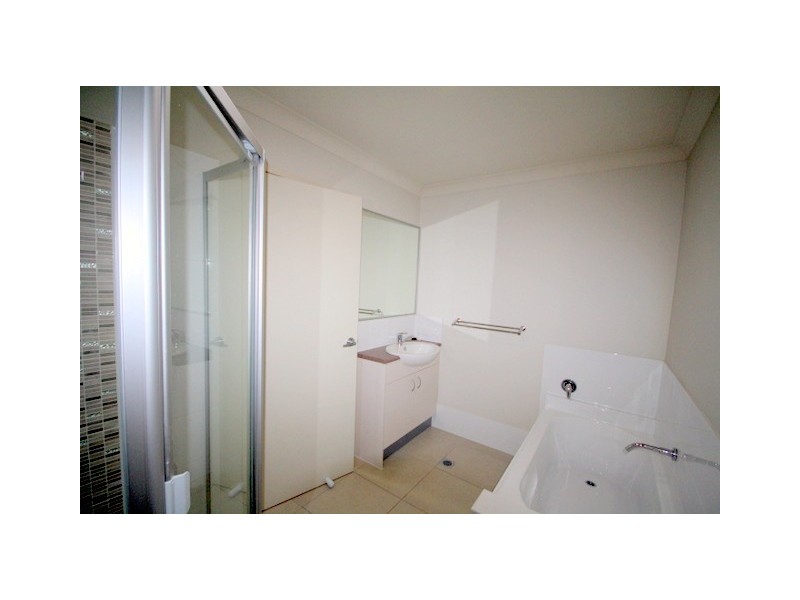 3/8 Bindarri Close, Waterford QLD 4133