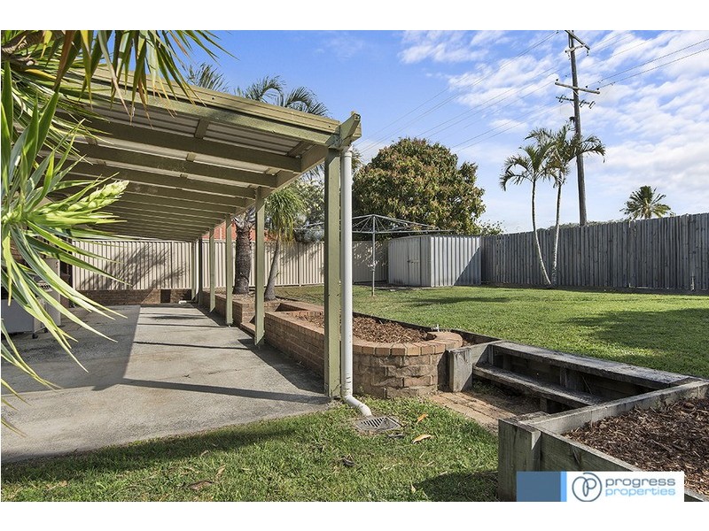 8 Yorkshire Crescent, Mount Warren Park QLD 4207