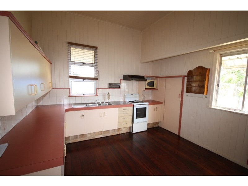 10 Muller Road, Woodridge QLD 4114