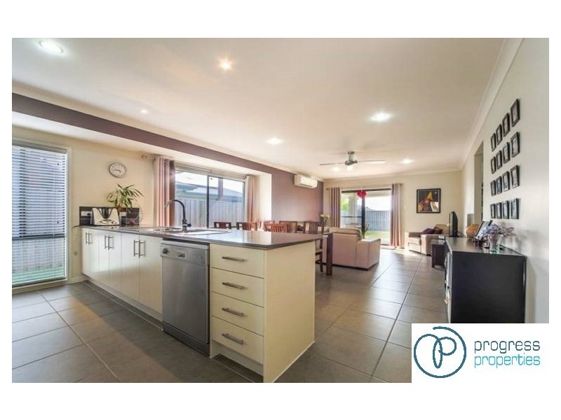 39 Daylesford Circuit, Ormeau QLD 4208