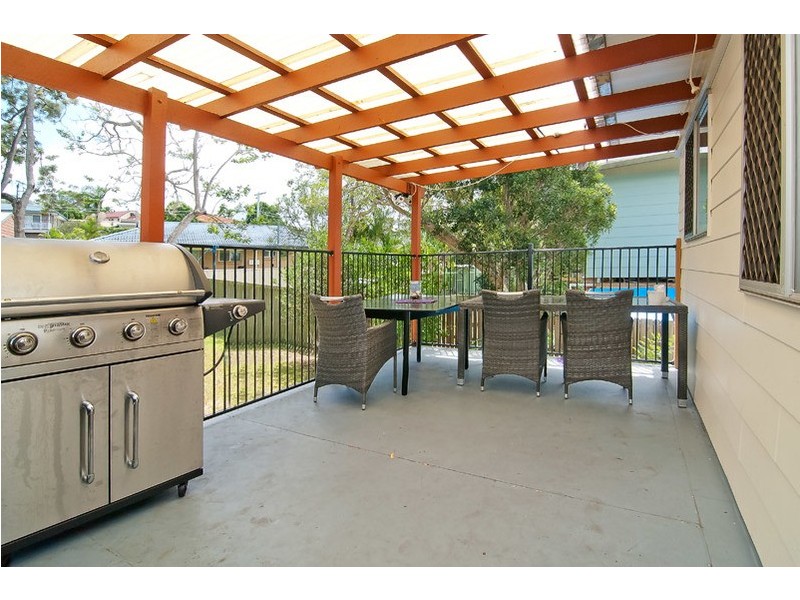 12 Hawkins Street, Springwood QLD 4127