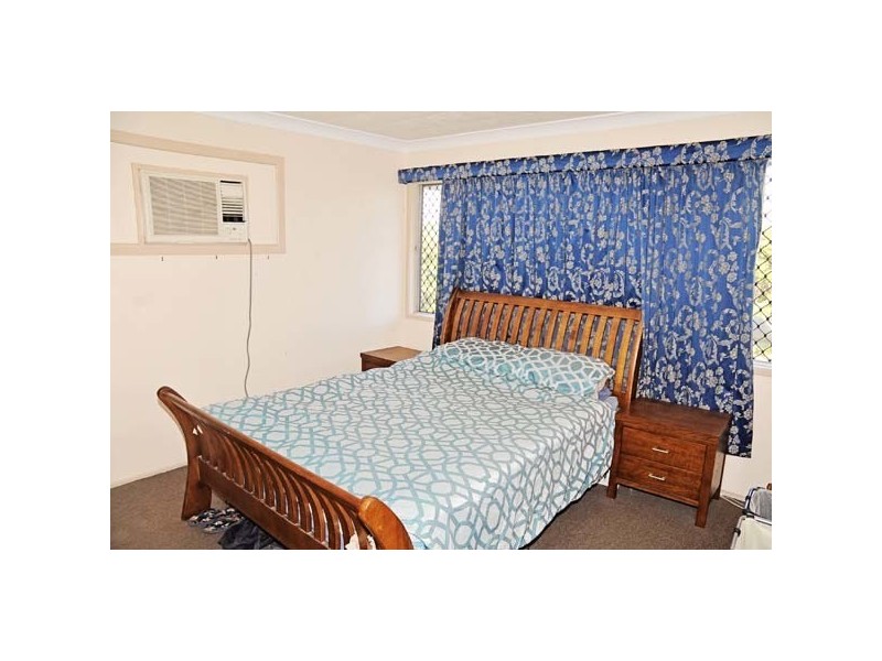 12 Carcoola Street, Kingston QLD 4114