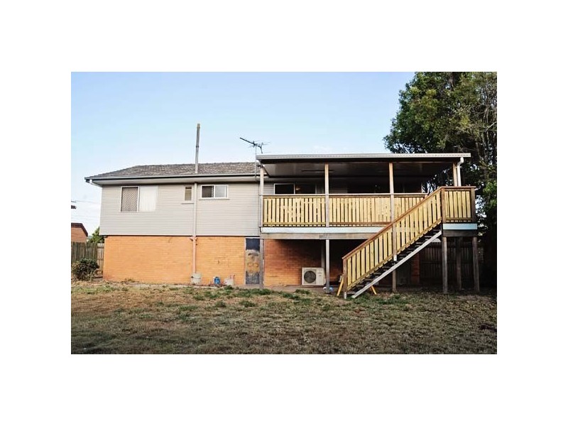 12 Carcoola Street, Kingston QLD 4114