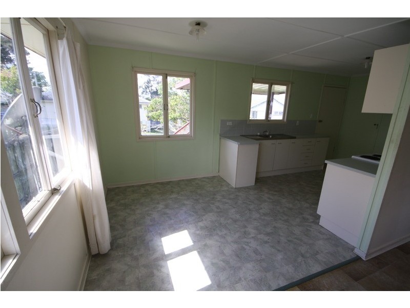 121 Ewing Road, Woodridge QLD 4114