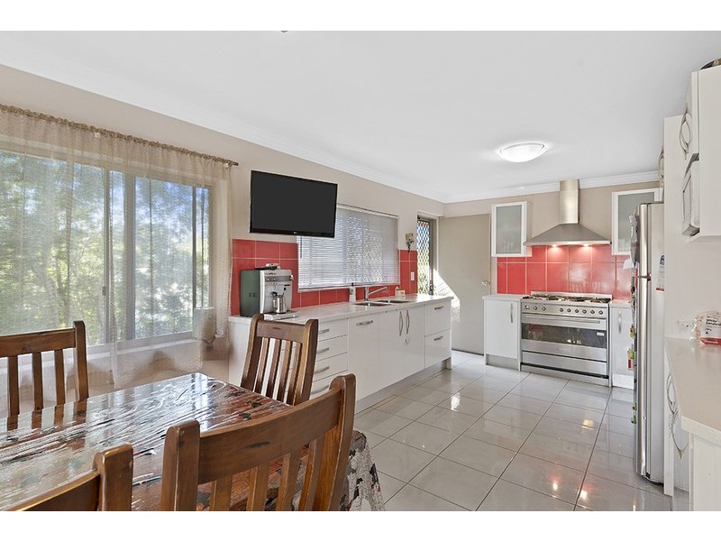 6 Cox Crescent, Goodna QLD 4300