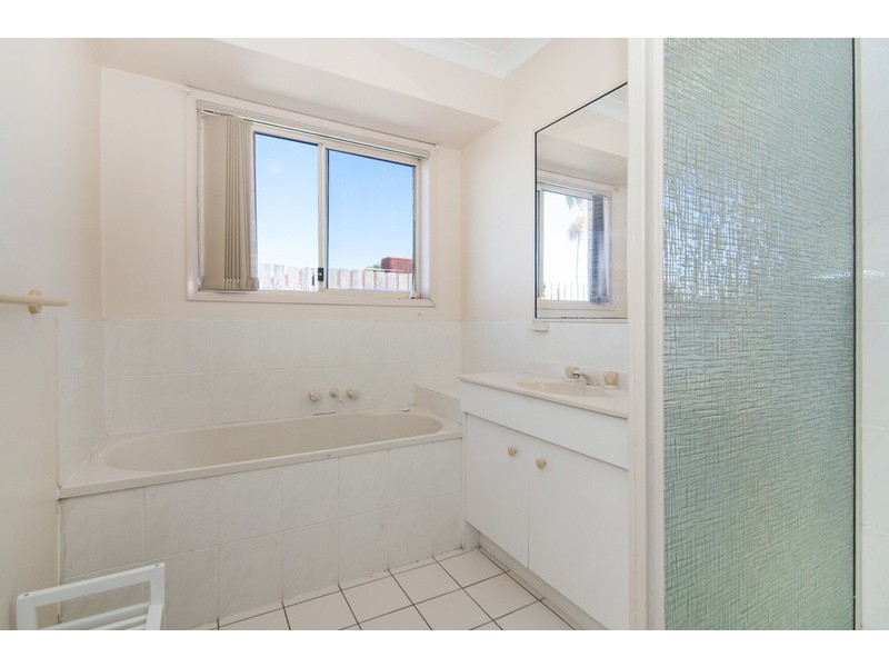 15 Mareeba Court, Boronia Heights QLD 4124