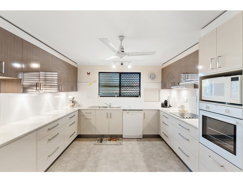 14 Lorimer Street, Springwood QLD 4127