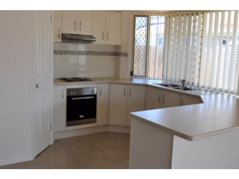 27 Coalstoun Crossing, Waterford QLD 4133