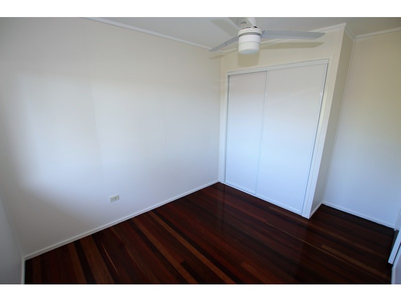 30 Yugumbri Crescent, Logan Central QLD 4114