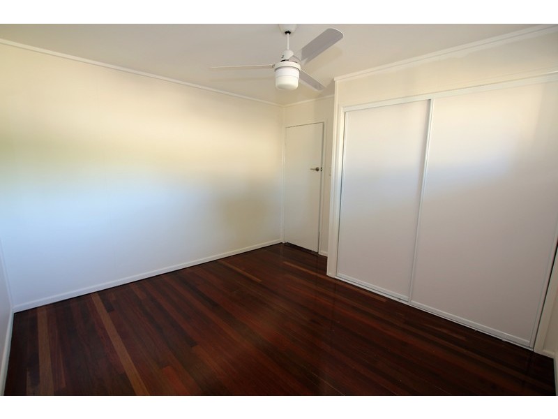 30 Yugumbri Crescent, Logan Central QLD 4114