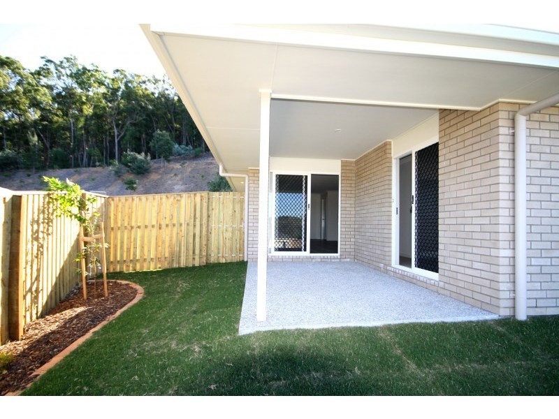 1/16 Bahrs Point Drive, Beenleigh QLD 4207