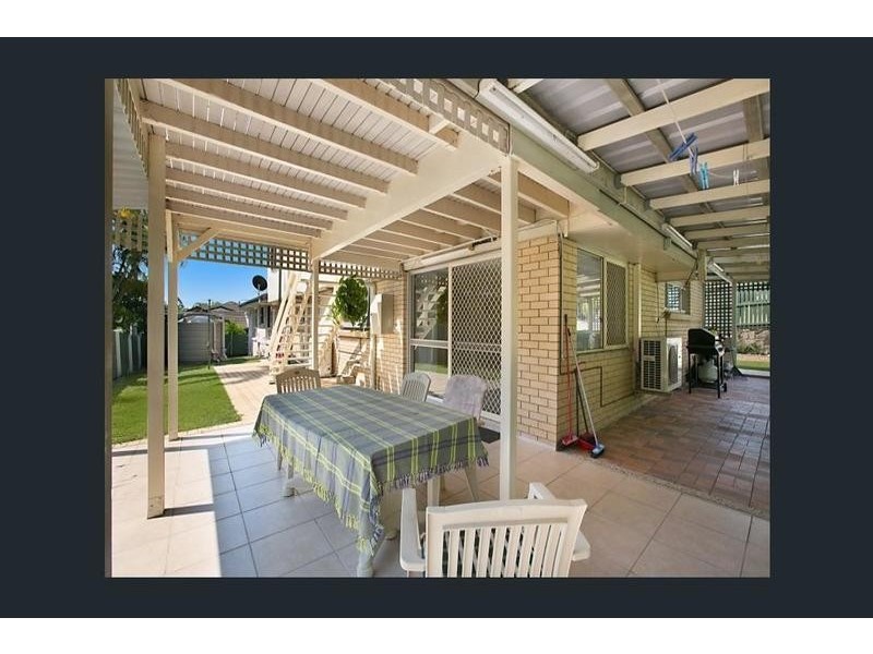 2 Lisbeth Street, Springwood QLD 4127