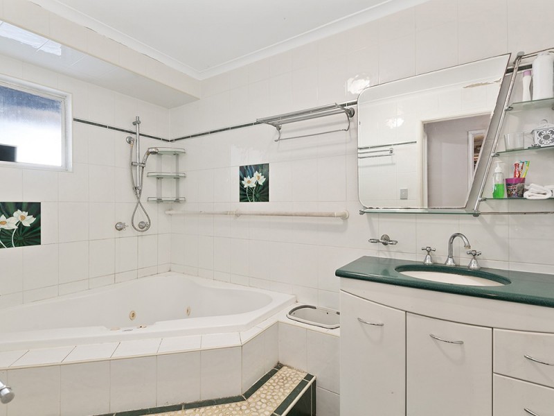 16 Errol Street, Loganlea QLD 4131