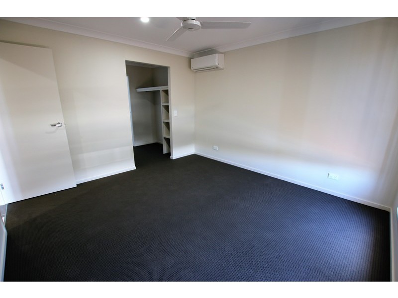 13 Mt Pleasant Street, Park Ridge QLD 4125