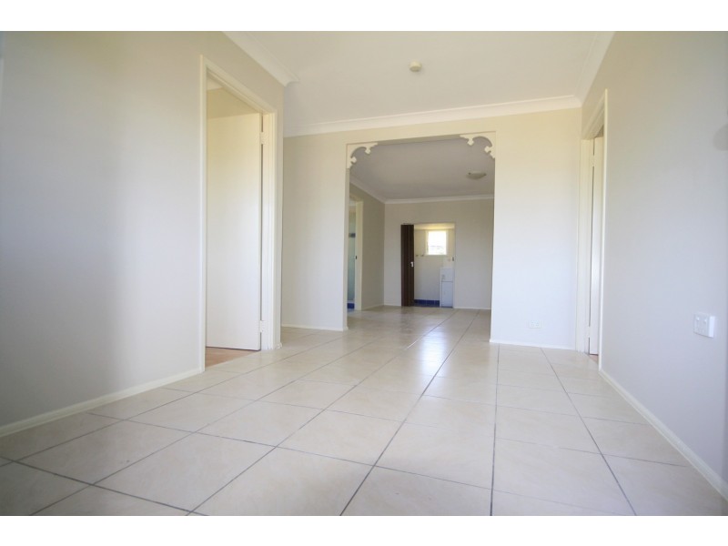 11 Stubbs Road, Woodridge QLD 4114