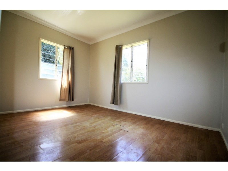 11 Stubbs Road, Woodridge QLD 4114