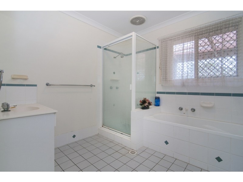 15 Lyndon Court, Boronia Heights QLD 4124