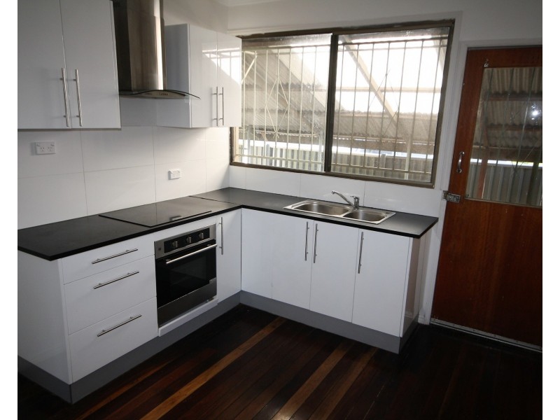 9 Muller Road, Woodridge QLD 4114