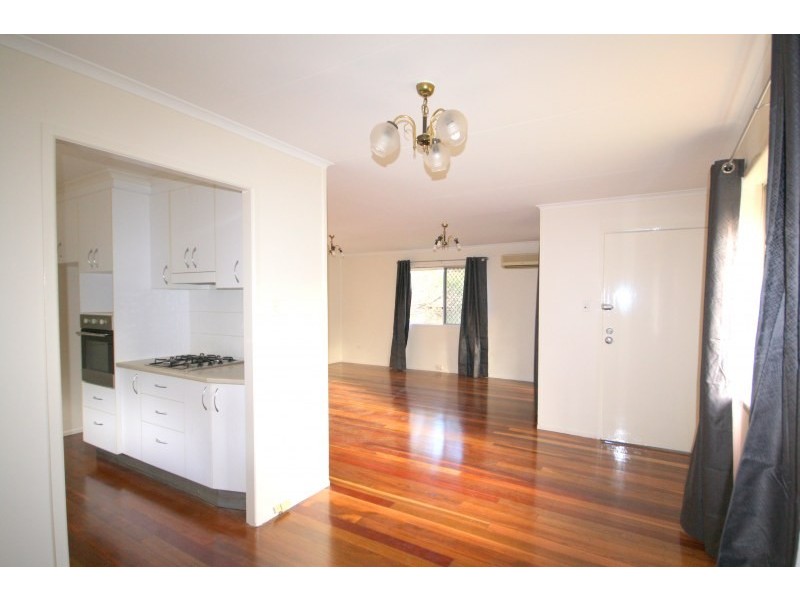 12 Claudia Street, Kingston QLD 4114