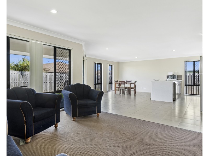 5 Skyline Circuit, Bahrs Scrub QLD 4207