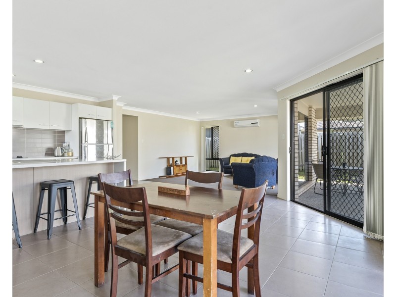 5 Skyline Circuit, Bahrs Scrub QLD 4207