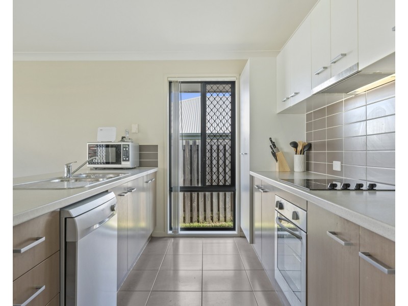 5 Skyline Circuit, Bahrs Scrub QLD 4207