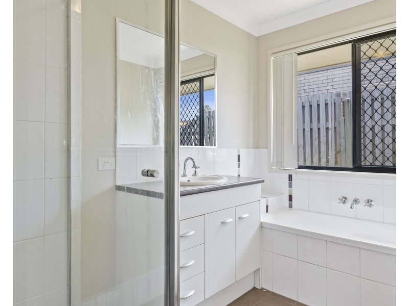 5 Skyline Circuit, Bahrs Scrub QLD 4207