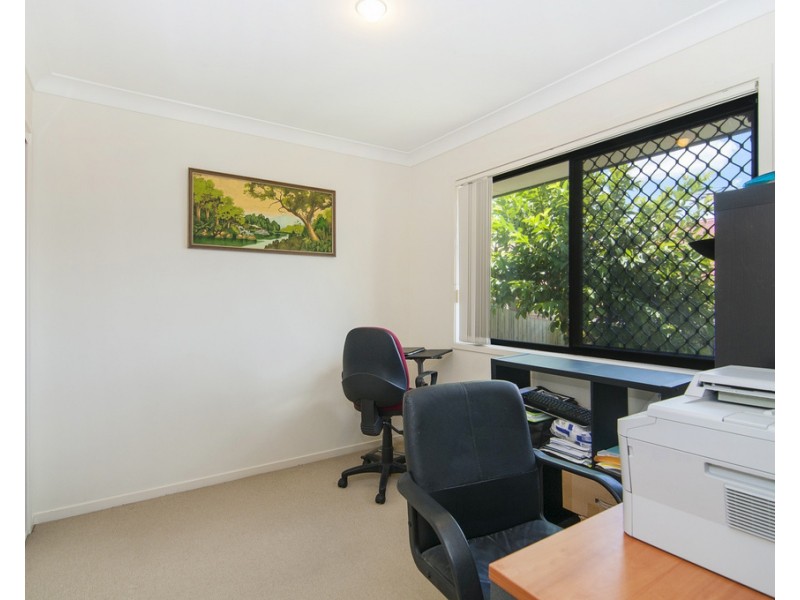 21 Webcke Avenue, Crestmead QLD 4132