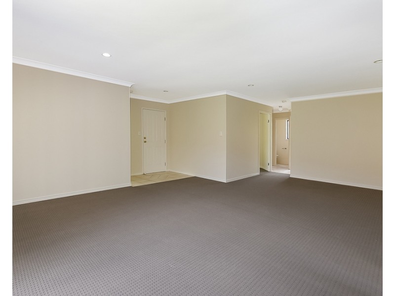 6 Stockwellia Street, Meadowbrook QLD 4131