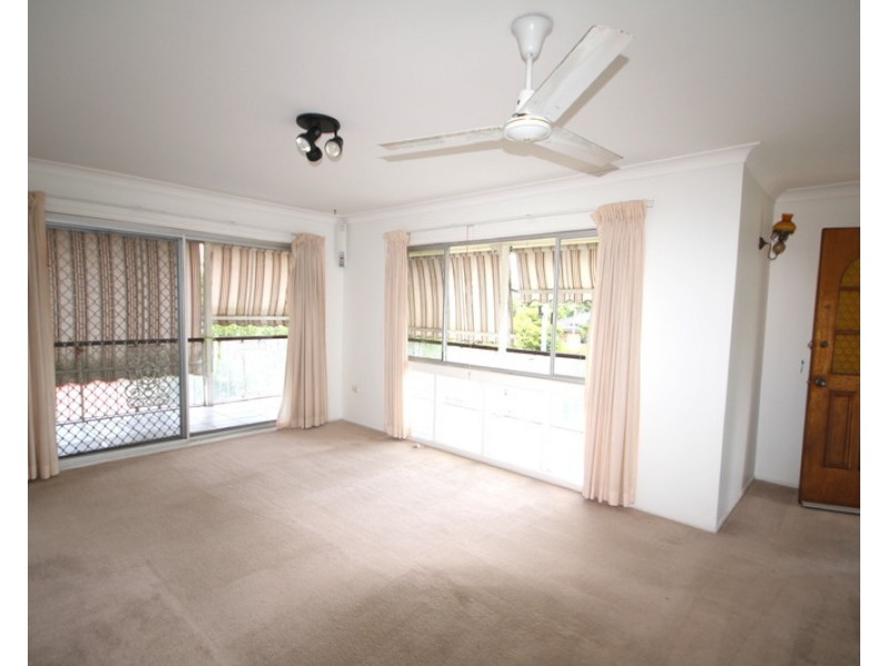 4  Isabel Street, Loganlea QLD 4131