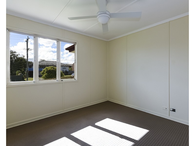 121 Ewing Road, Woodridge QLD 4114