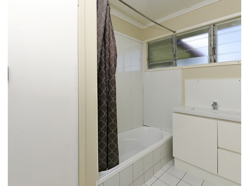 121 Ewing Road, Woodridge QLD 4114