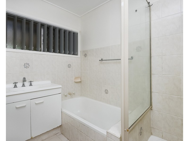 9 Malmrose Street, Wishart QLD 4122