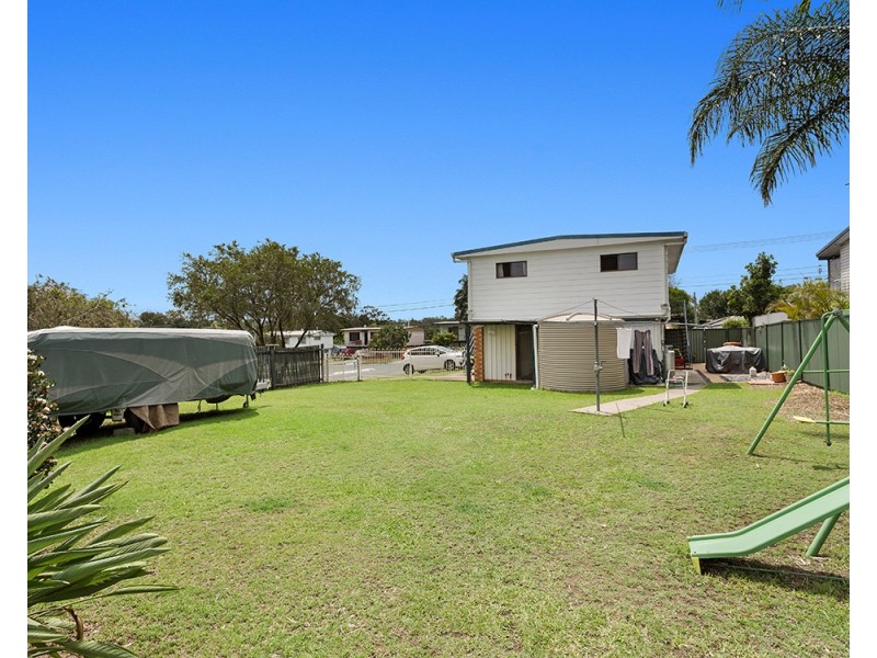 33 Aquarius Drive, Kingston QLD 4114
