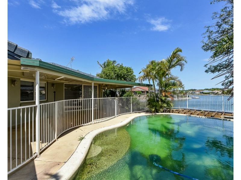 132 Monterey Keys Drive, Helensvale QLD 4212